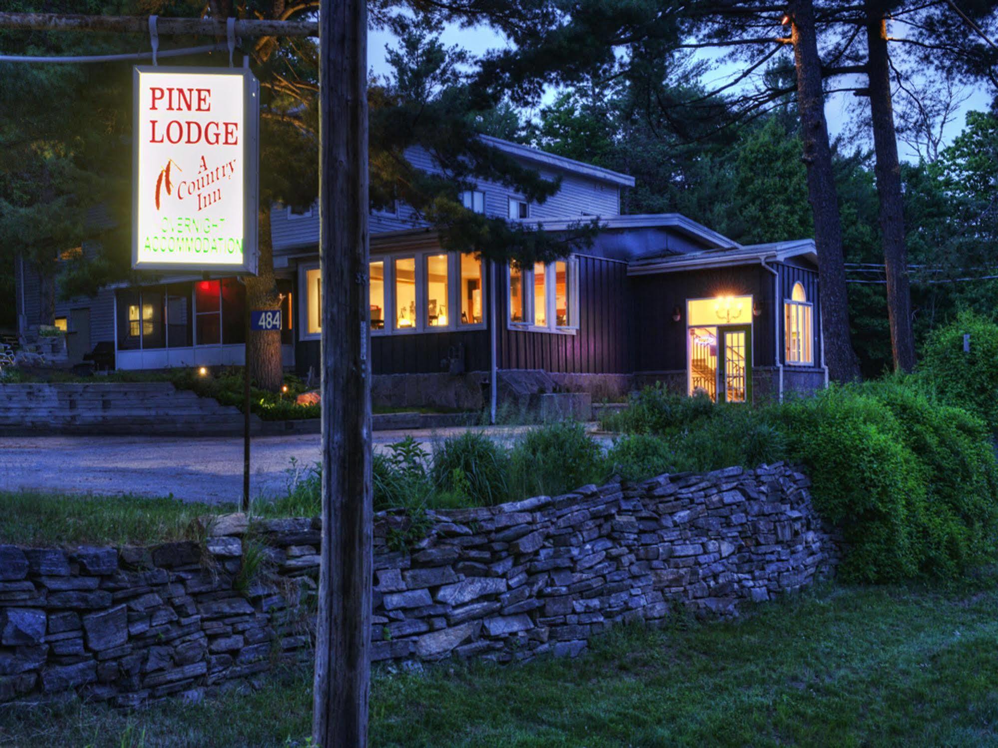 Pine Lodge Muskoka Huntsville Eksteriør bilde